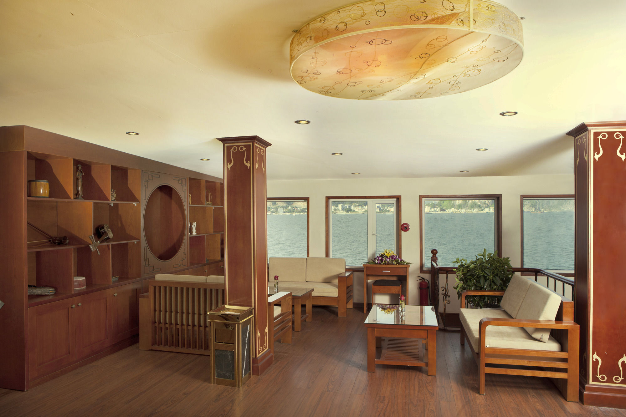 Huong Hai Sealife Cruise Ha Long Exterior photo
